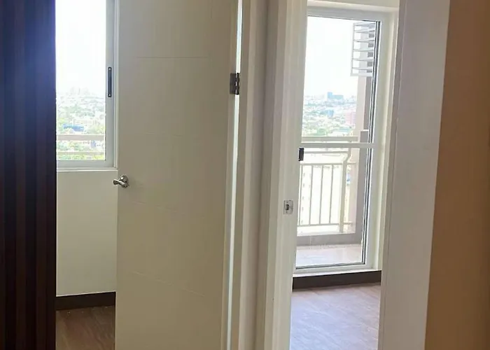 Family-ready Skyline Retreat Near Bgc With Free Parking Manila