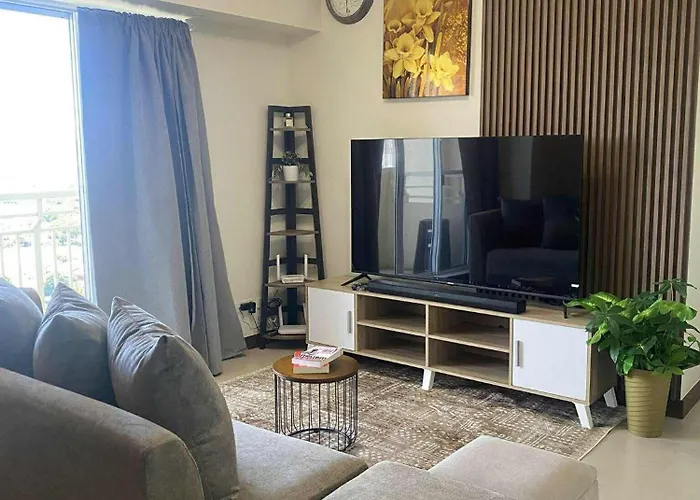 Family-ready Skyline Retreat Near Bgc With Free Parking 4*