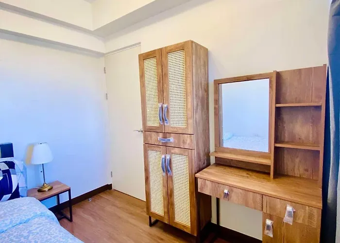 Family-ready Skyline Retreat Near Bgc With Free Parking