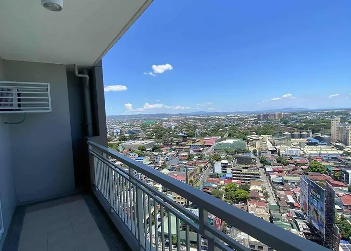 Aparthotel Family-ready Skyline Retreat Near Bgc With Free Parking