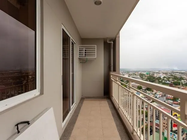 Aparthotel Family-ready Skyline Retreat Near Bgc With Free Parking Manila