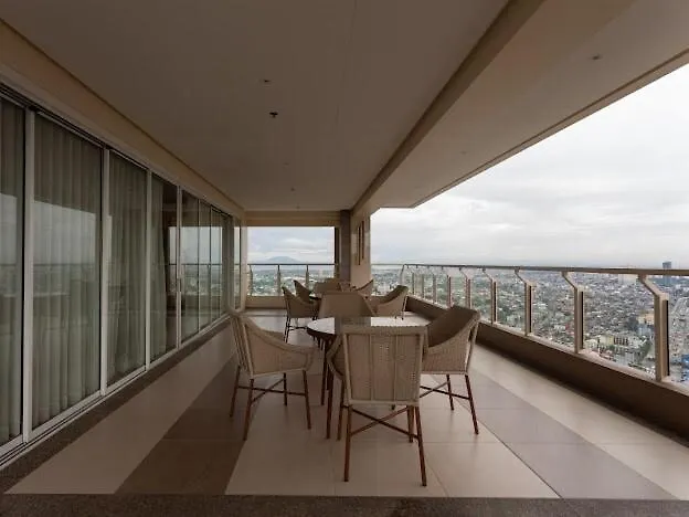 Family-ready Skyline Retreat Near Bgc With Free Parking