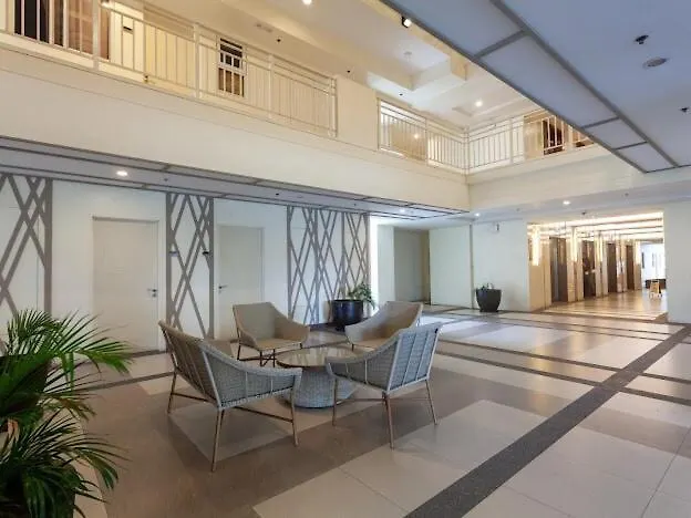 Aparthotel Family-ready Skyline Retreat Near Bgc With Free Parking Manila