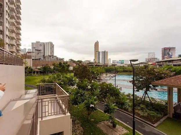 Family-ready Skyline Retreat Near Bgc With Free Parking