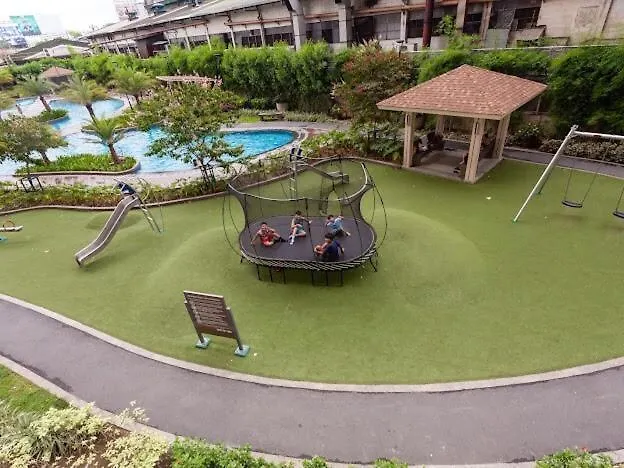 Family-ready Skyline Retreat Near Bgc With Free Parking Aparthotel 4*